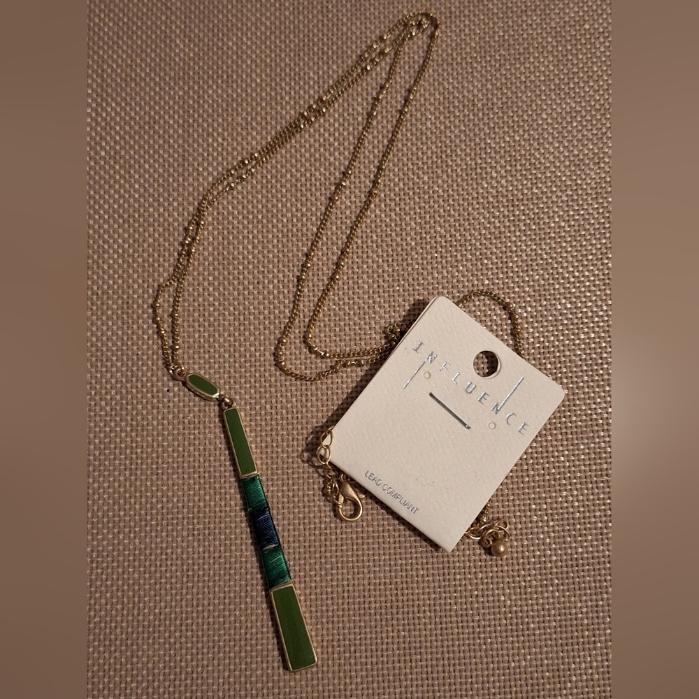 Art Influence Gold and Green Necklace NWT